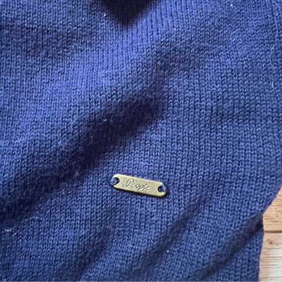 (Free) People sweater - Picture 3 of 6
